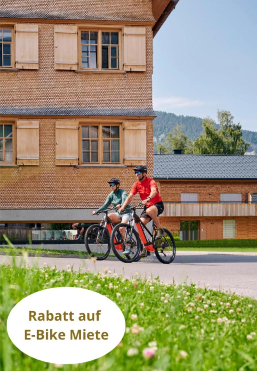 Alpenstolz Damuels Haus 4 - Stilvoll Urlauben In Den Bergen Apartment ภายนอก รูปภาพ